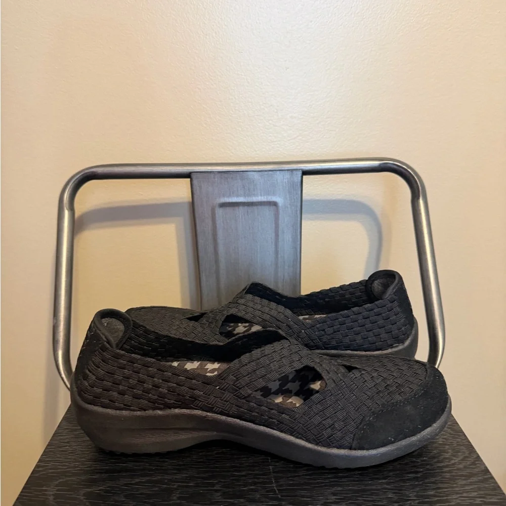Skechers Woven Mary Jane Flats Black Stretch Comfort Shoes Women’s 7.5